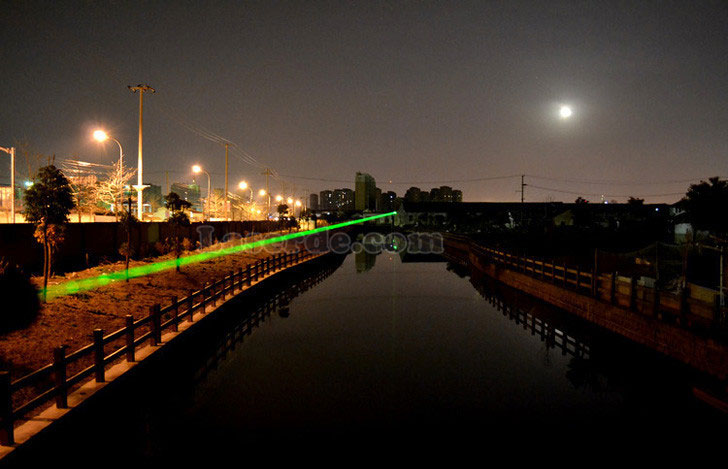  laserpointer 8000mw grüner